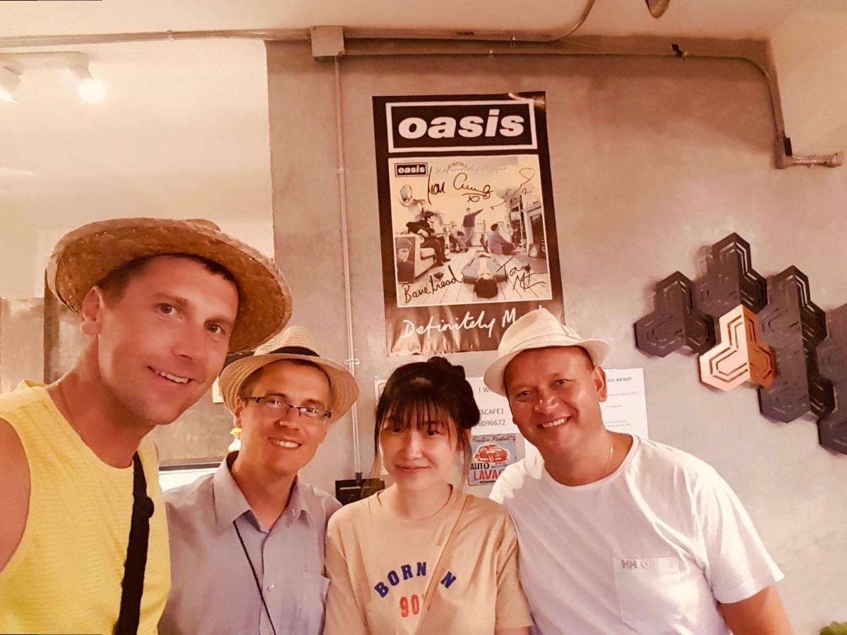 הוסטל בנגקוק Oasis Cafe And Nap מראה חיצוני תמונה