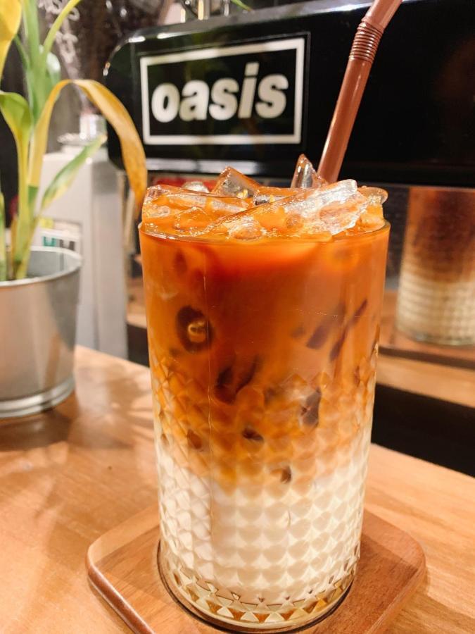 הוסטל בנגקוק Oasis Cafe And Nap מראה חיצוני תמונה