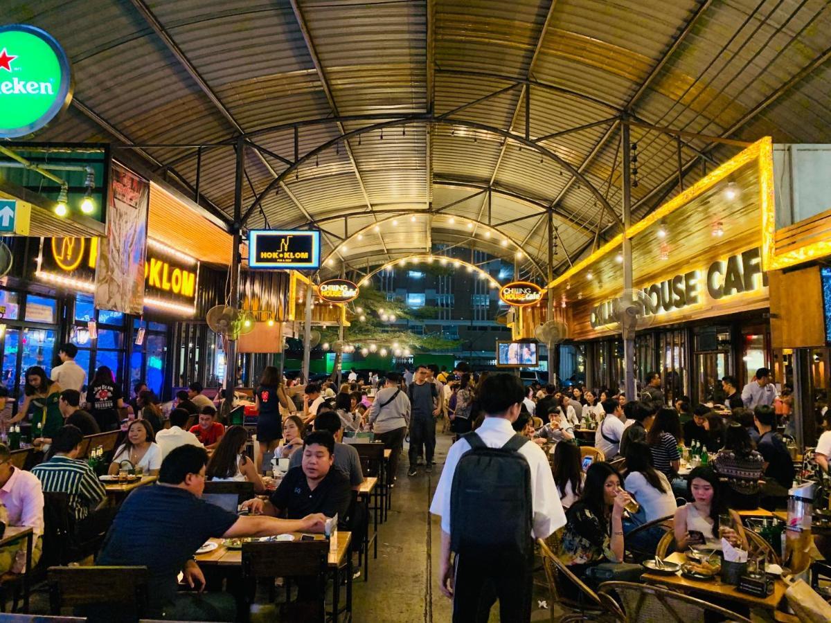 הוסטל בנגקוק Oasis Cafe And Nap מראה חיצוני תמונה